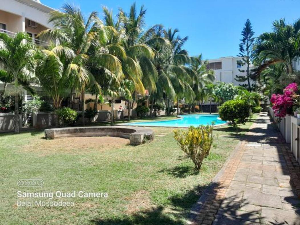 Lovely 4 Bed Townhouse With Common Swimming Pool Grand Baie Exterior foto